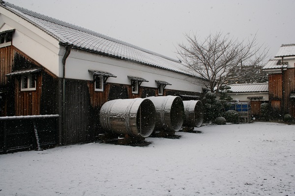 大倉記念館 雪 中庭